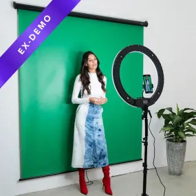 'Instant Studio' Mountable Pull Down Backdrop Screen- Chroma Key Green (Demo)